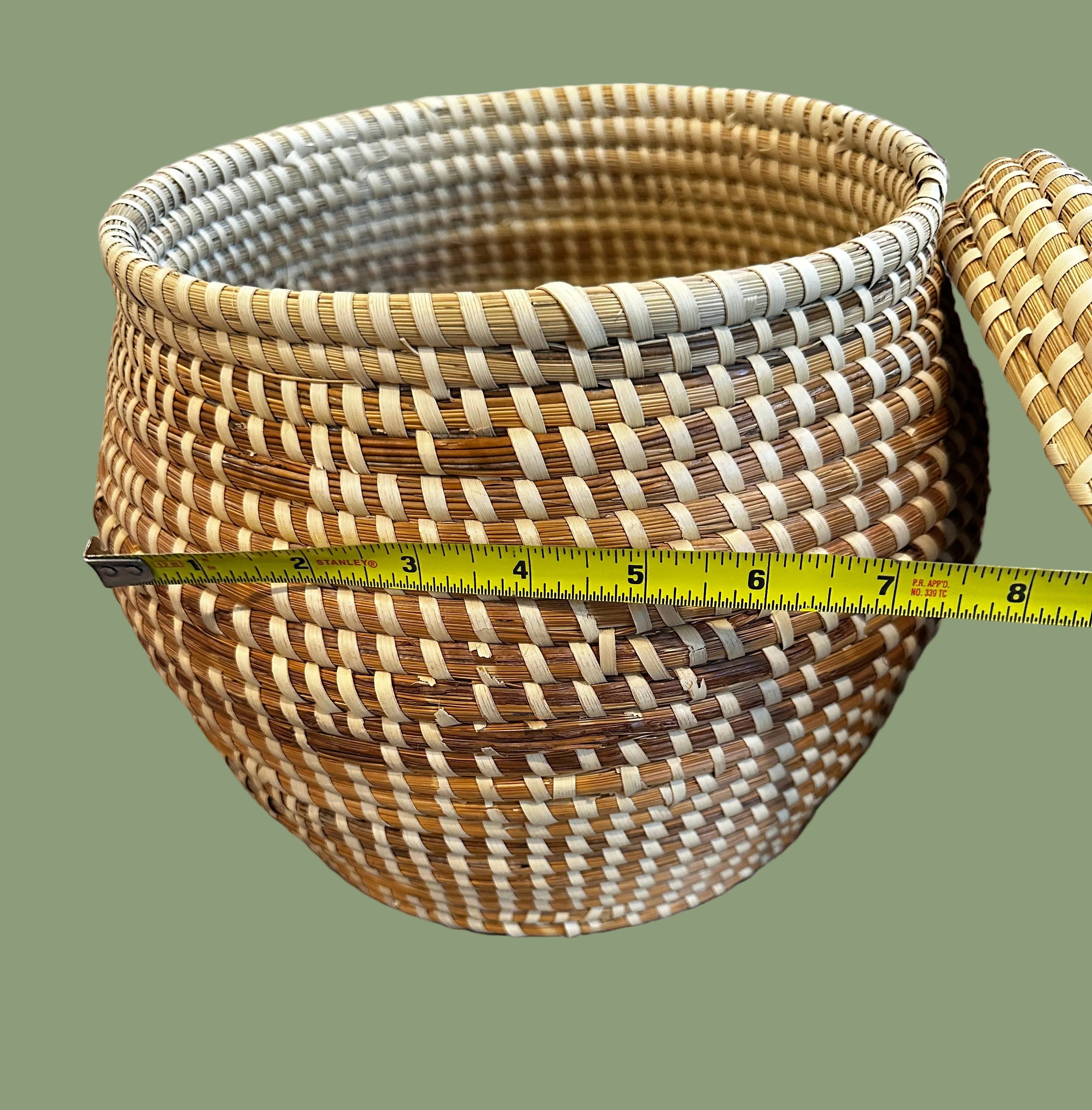 Authentic Charleston Sweetgrass Basket with Lid- Handwoven by Local Artisan